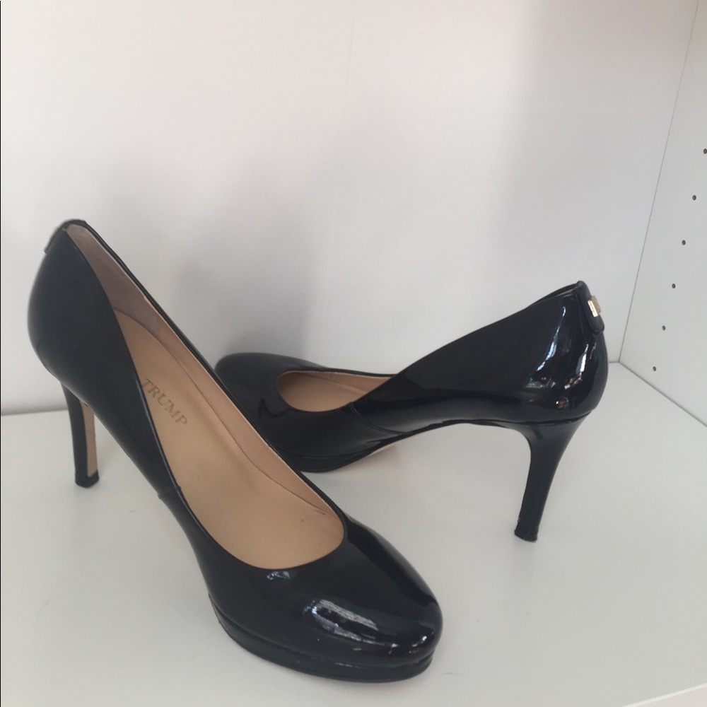 Black pump heels